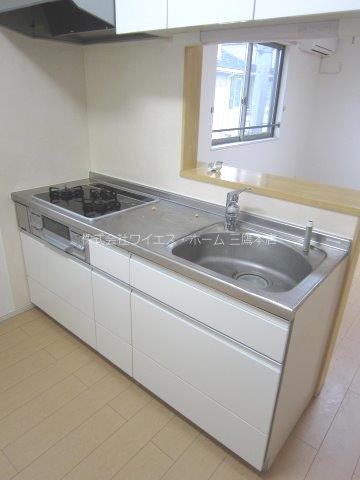 メゾン・ド・グリシーヌⅢ キッチン