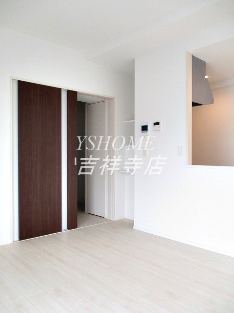 グロリアス西荻窪 リビング