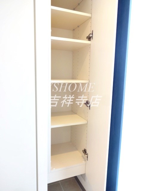 KDXレジデンス吉祥寺 玄関