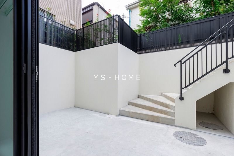 ＳＯＬＡＳＩＡ　ｒｅｓｉｄｅｎｃｅ荻窪    ベランダ