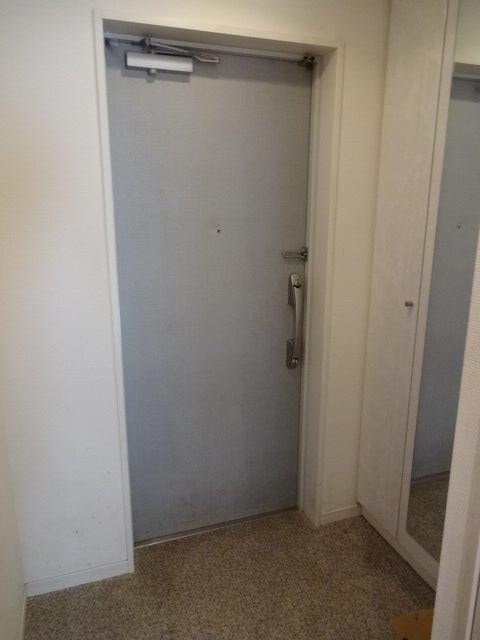 イストワール 玄関