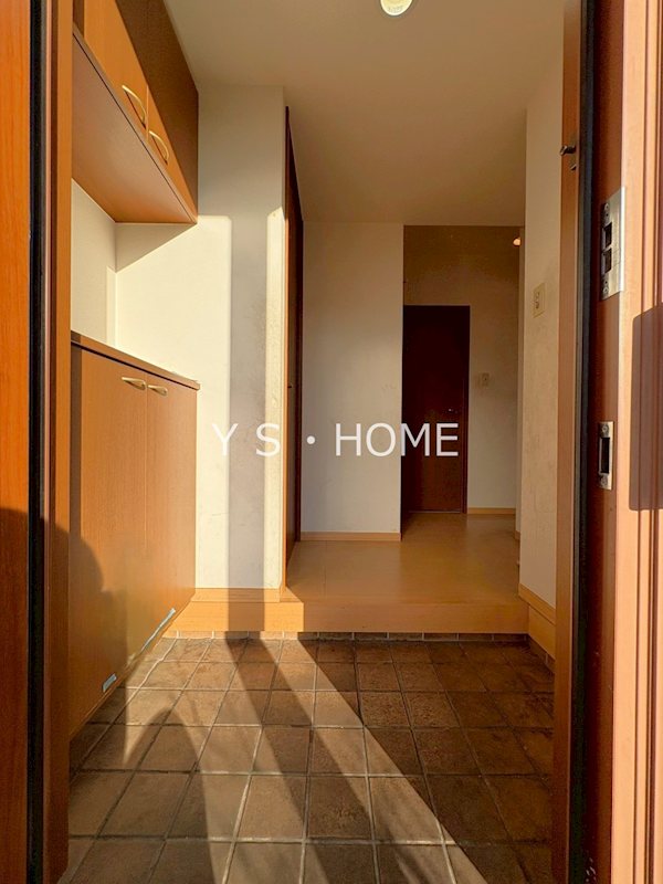 プラムツリー 玄関