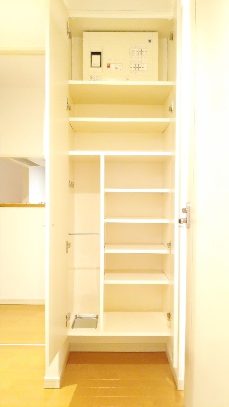 プライムアーバン中野上高田 玄関