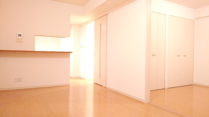 プライムアーバン中野上高田 リビング