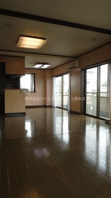 住吉ビル リビング