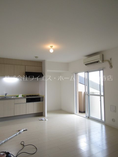 プライムアーバン武蔵小金井 リビング