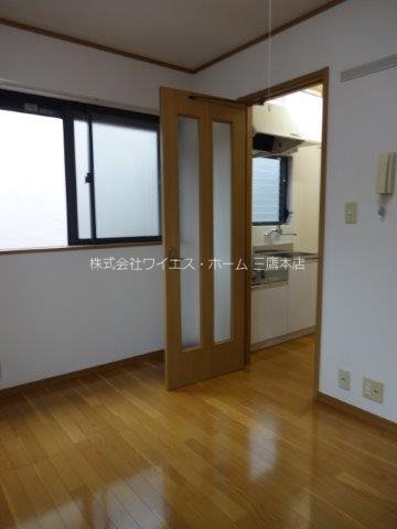 フローリ福島 リビング