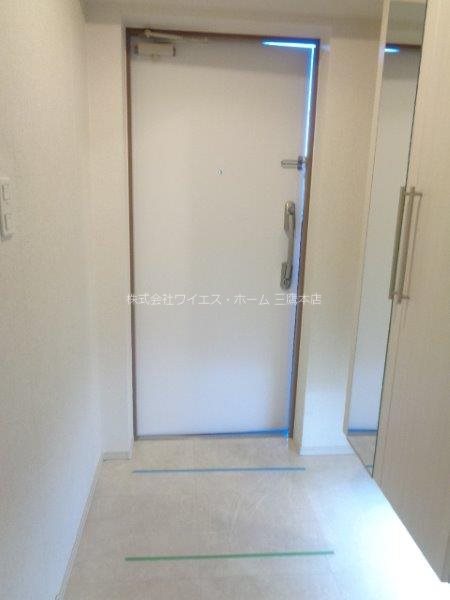 グレイス　ガーデン 玄関