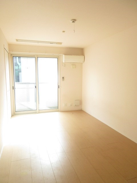 ガーデンヴィラMIYABI リビング