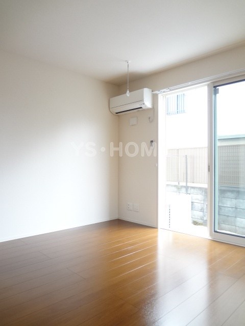 TRIONES（トリオン）   リビング