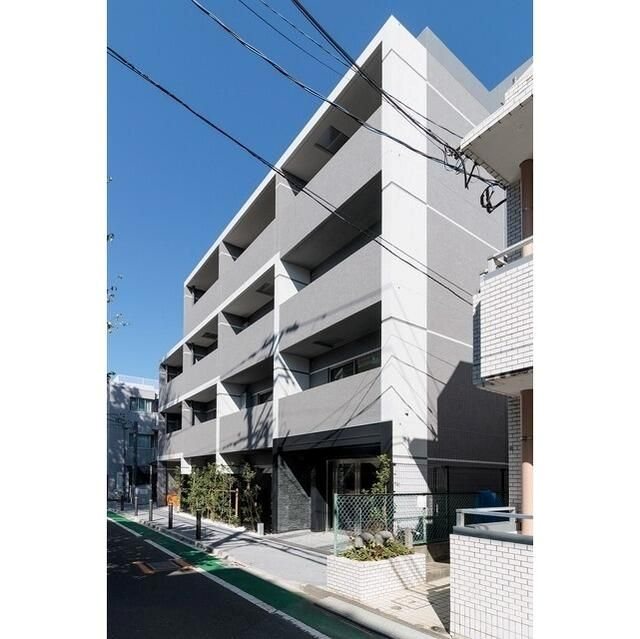 アヴァンカーサ三鷹 外観