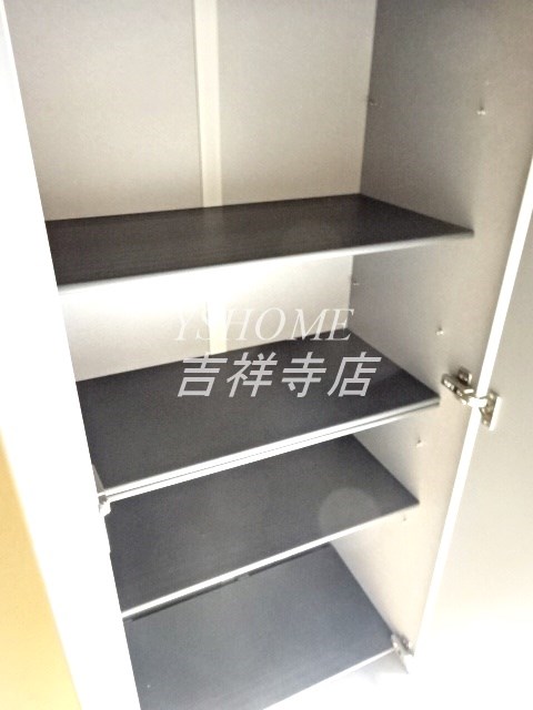 クークルブ久我山 玄関