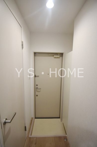 フローレンスベリー小平 玄関