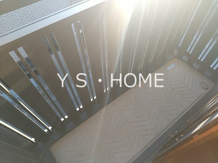 ラ・トゥーエル ベランダ