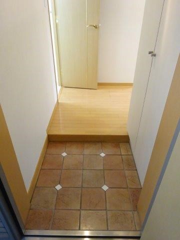 マーベラス国分寺 玄関