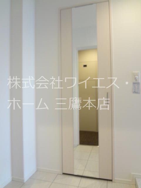 グロリアス西荻窪 玄関