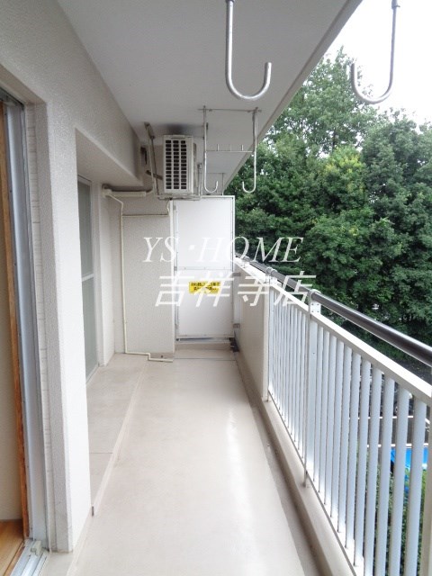 コーポレート小金井梶野通り１号棟  ベランダ