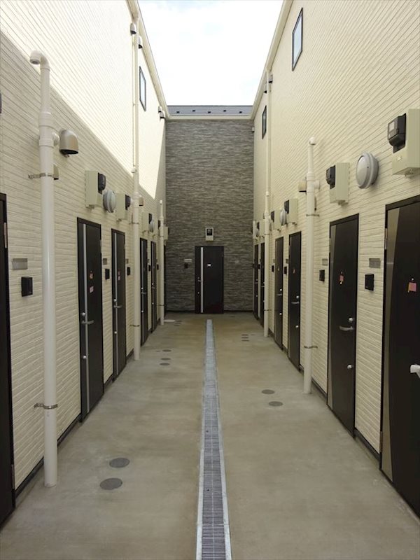 ラフィネ東小金井 玄関