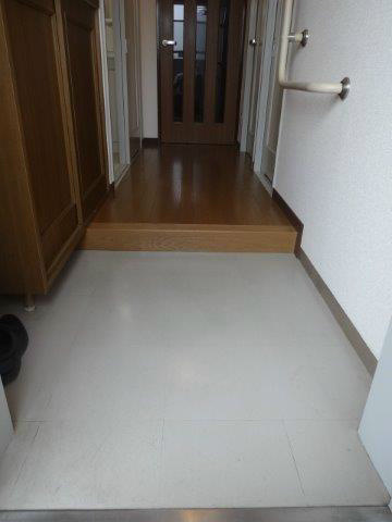 ヴェルヌーブ 玄関