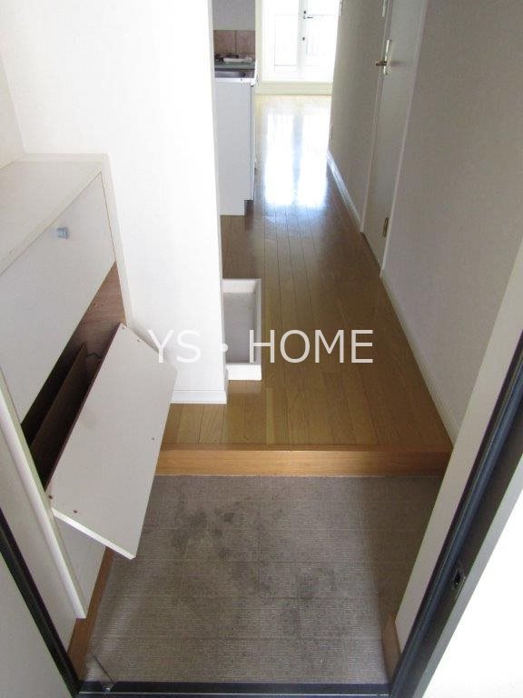 プティット・シャンブル 玄関