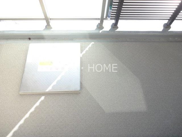 グランシャルール武蔵境 ベランダ