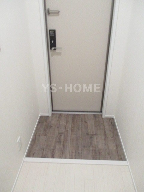 SAKURA Terrace E 玄関