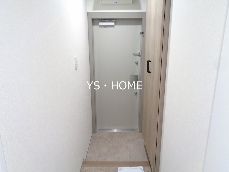 メゾンカルム中落合Ｎｏｒｔｈ     玄関