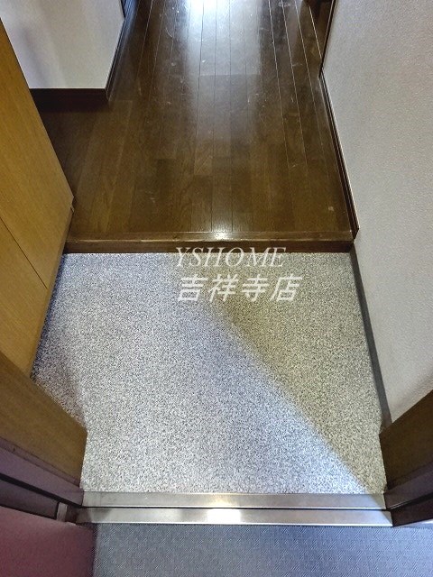 メゾン・ヒロ 玄関