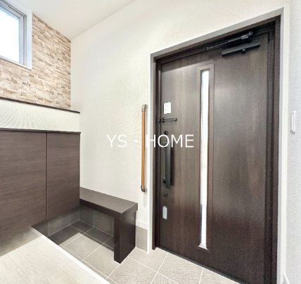 セリタビル 玄関