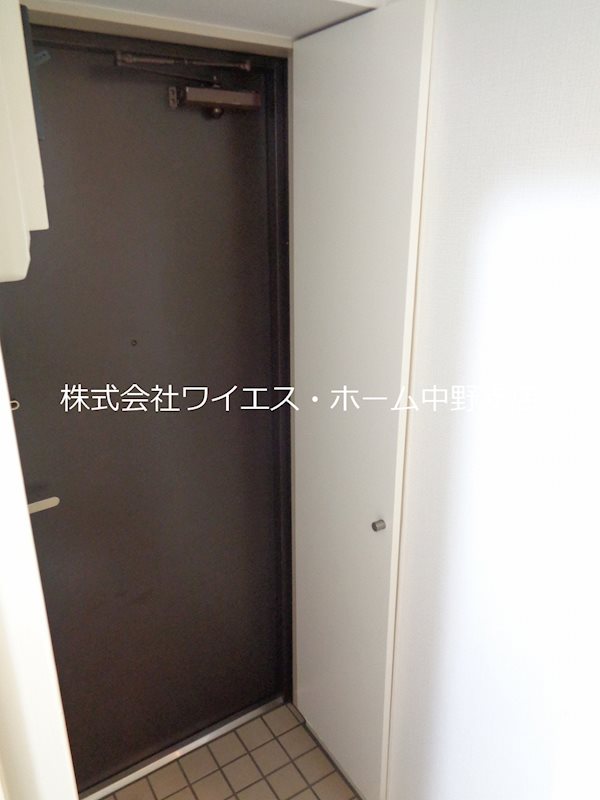 エクセル野方 玄関