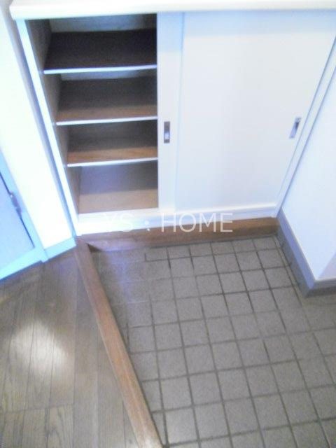 ウィンベル村上 玄関