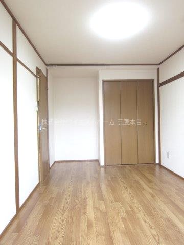 レジデンスさとう ベッドルーム