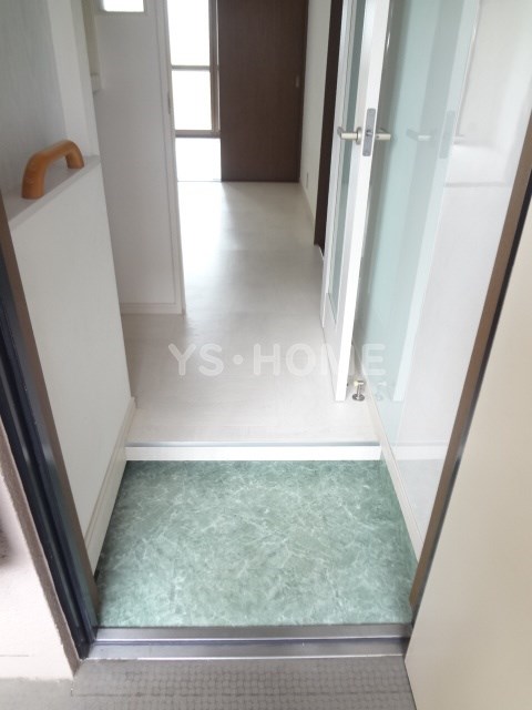 セゾン下井草  玄関