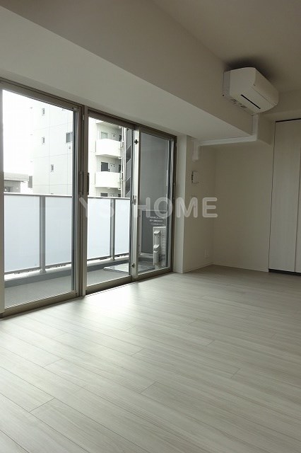 ブランズ西荻南三丁目 リビング