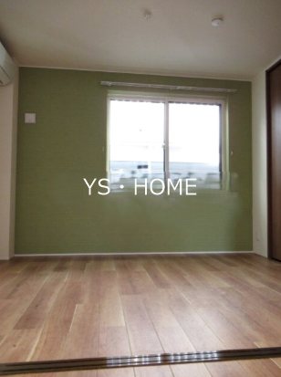 クイーン　ローズ ベッドルーム