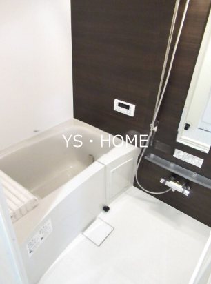 クイーン　ローズ 風呂画像