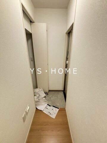 Park side Narimune 玄関