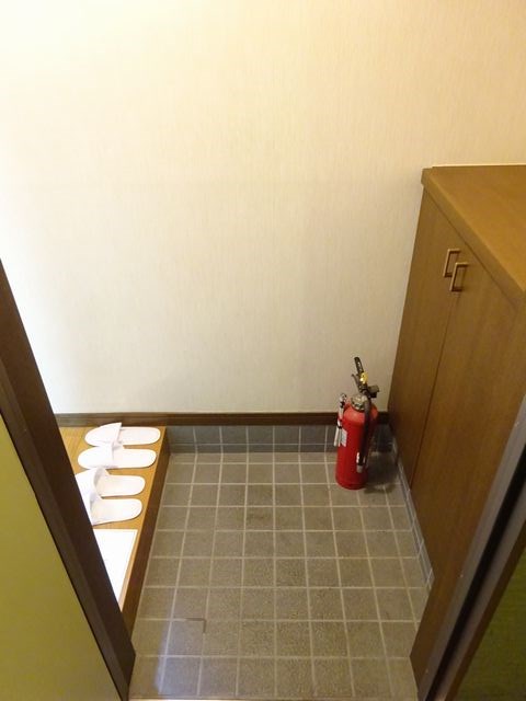 コーポオキクラ 玄関