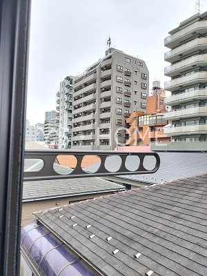 ソルナクレイシア三鷹Ⅱ  ベランダ