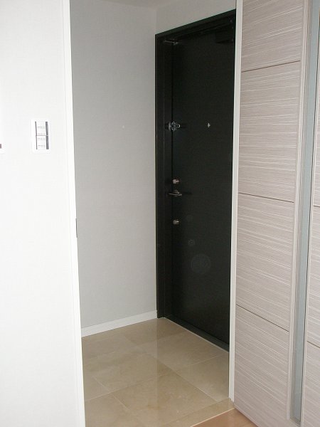 エスティメゾン哲学堂 玄関