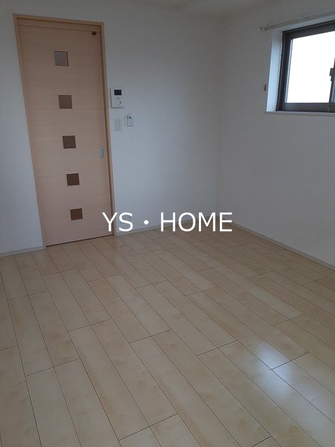 セシリア ベッドルーム