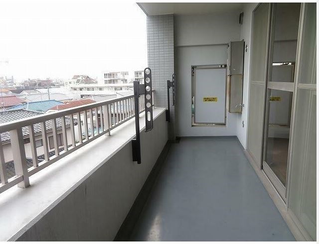 エコタワーバオバブ ベランダ