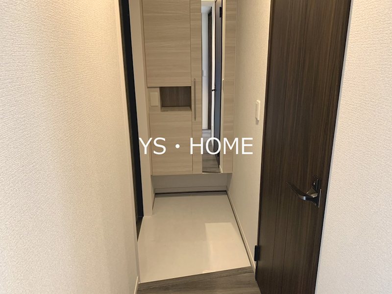 セレスティア中野上高田 玄関