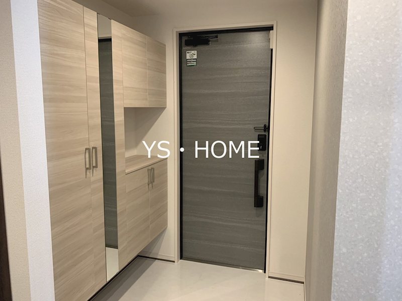 セレスティア中野上高田 玄関