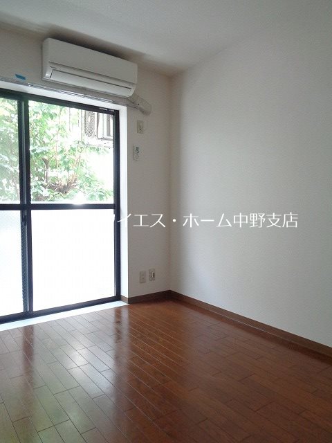 コスモフラワー  リビング