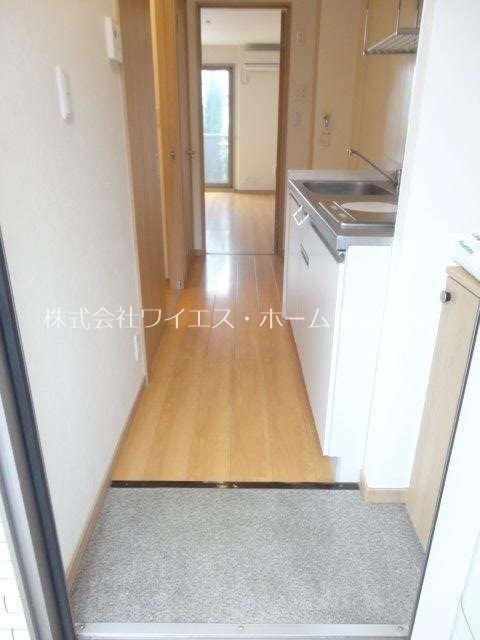 コルヌイエ 玄関