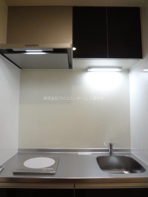 トレーヴォ キッチン