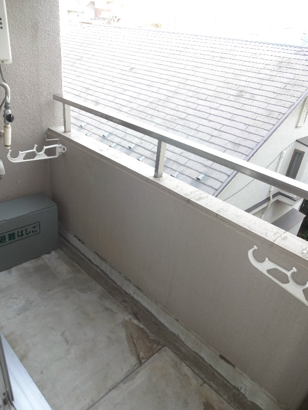 上高田フラッツ  ベランダ