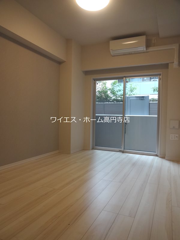 ルクレ高円寺アジールコート リビング