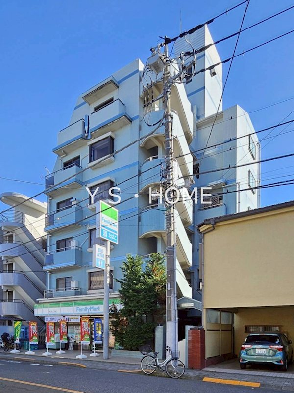 ラ・ルース国立 外観